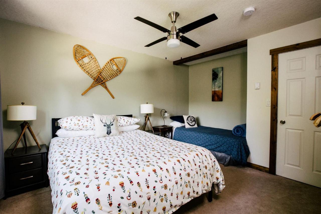 Alpenrose Revelstoke Bed & Breakfast Exterior foto