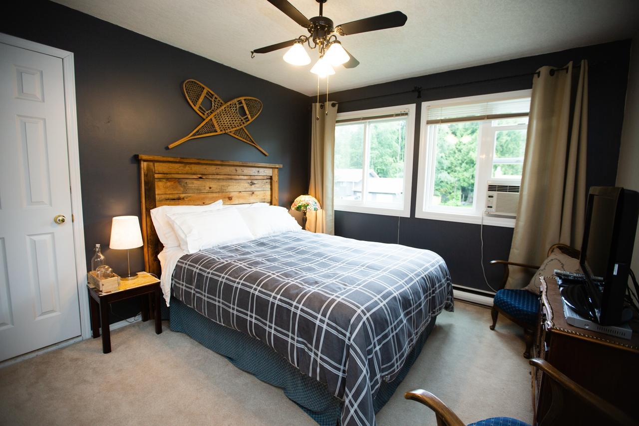 Alpenrose Revelstoke Bed & Breakfast Habitación foto